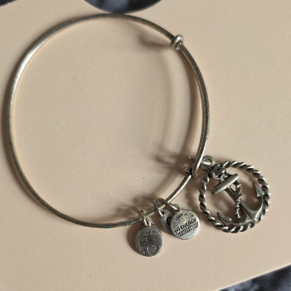 💚5/$20💚Alex And Ani Silver Anchor Charm Bracelet